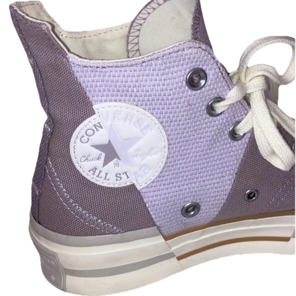 Chuck Taylor Converse sz Wo’s 8.5
Men's 6.5 Euro 39.5 high top shoes lavender - Picture 2 of 8